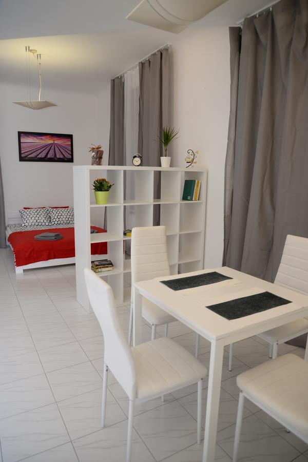 Fox Center Rooms Varsóvia Exterior foto